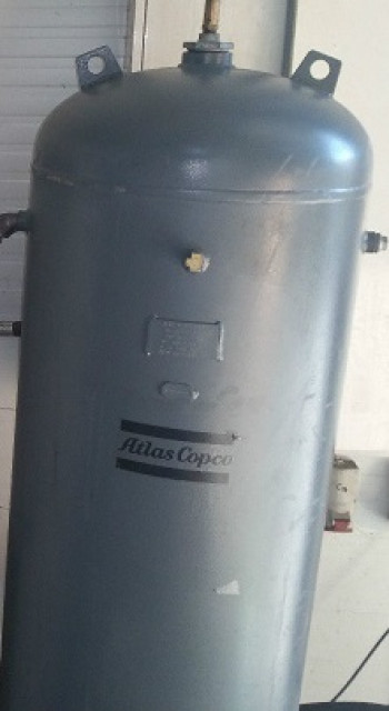 Atlas Copco 250 ltr. Kessel stehend-lackiert Bauj. 2006 - Handwerk Hausbau Garten - Hagenbach